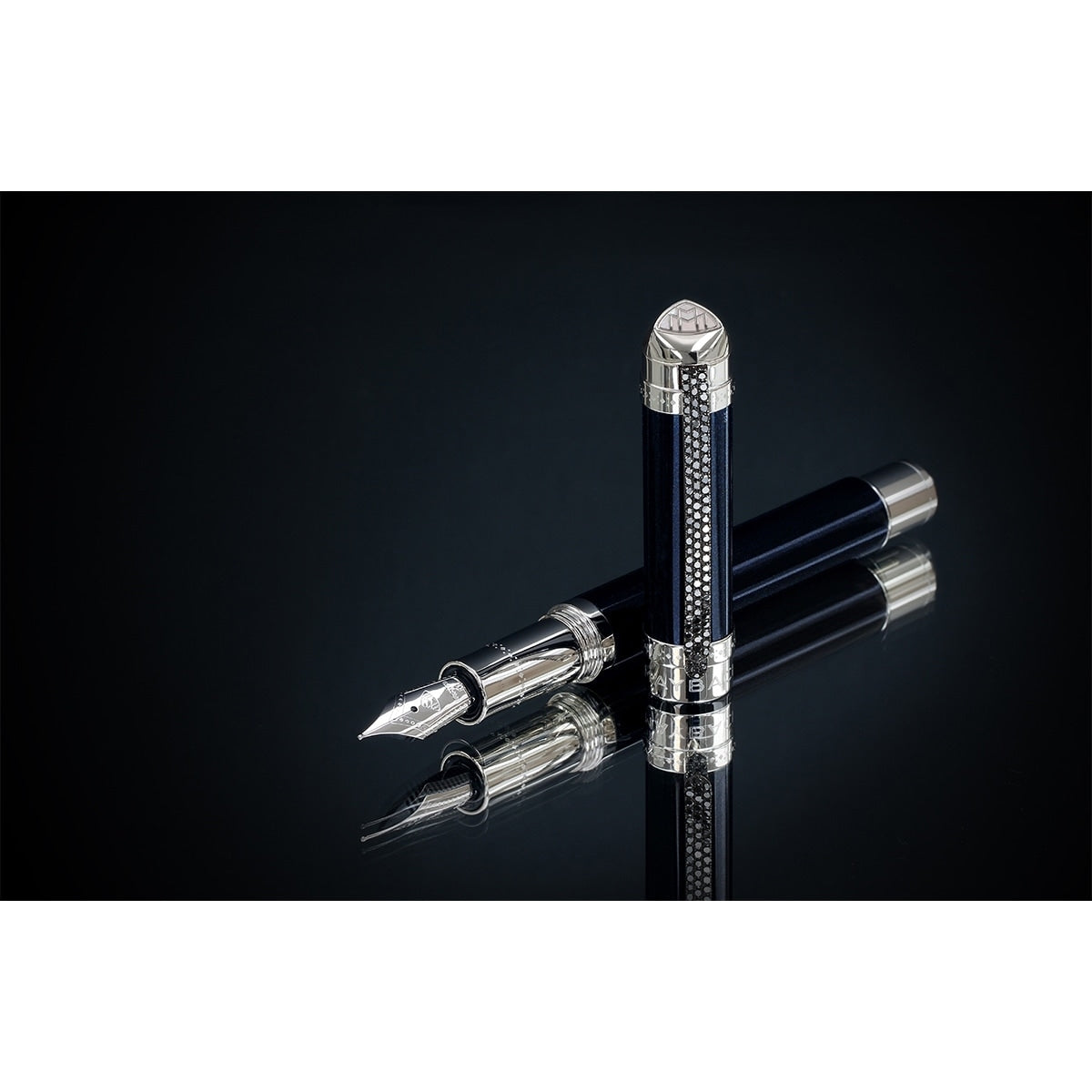 Maybach Füller mit 100 Diamanten, 18Kt, Blue