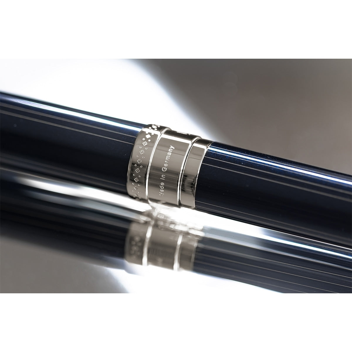 Maybach Fountain Pen The Peak I Lustrous - Platinum, 18K, Nautical Blue Lacquer