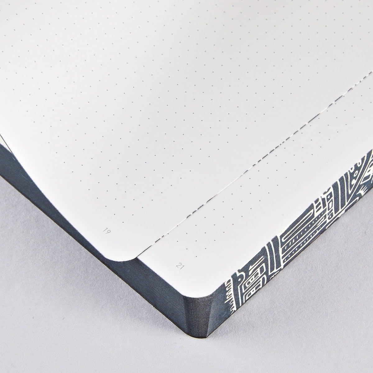 Nuuna, Notebook Graphic L, Paris A5 dotted
