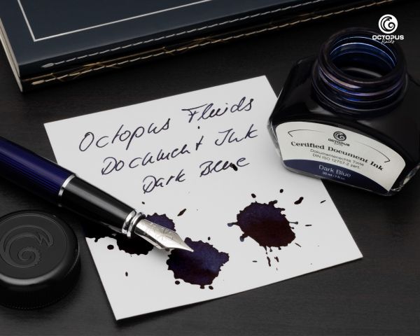 Octopus Fluids Document-Proof Fountain Pen Ink Dark Blue Certified according to DIN ISO 12757-2