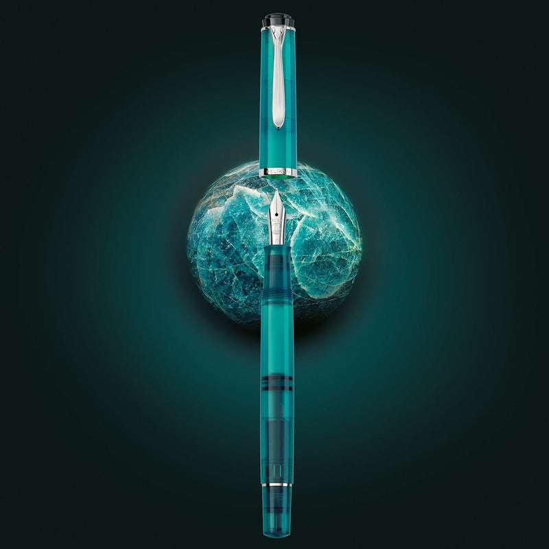 Pelikan Füller + Tintenglas, Classic M205, inkl. Edelsteintinte blau