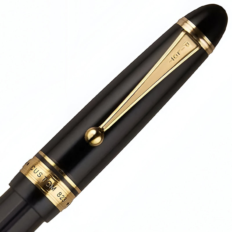 Pilot Füller Custom 823, 14Kt, schwarz