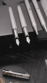 Waldmann, Tintenroller Tango, feines Korn, silber