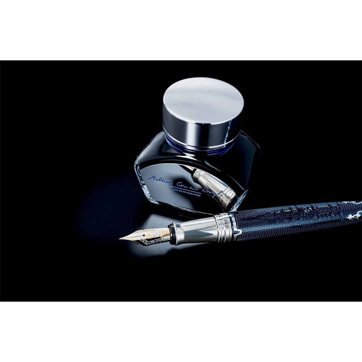 Waldmann & SEKRÈ, Fountain pen Private Eye of Baker Street, Limited - 18 Karat Gold Nib