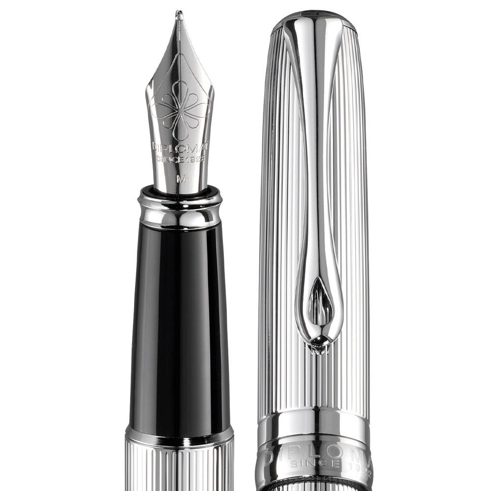 Diplomat, Füller, Excellence A2, guillochiert chrom-2