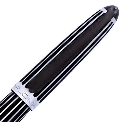 Diplomat Füller Aero 14K Feder Stripes Black-3