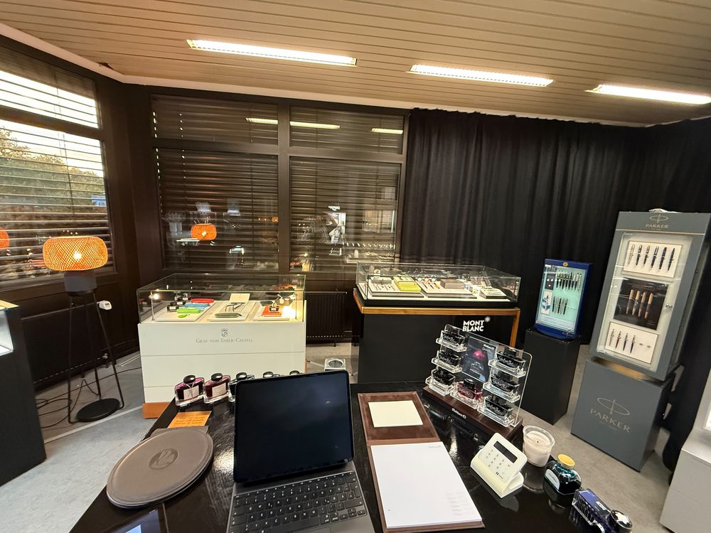 Consultation at the Penoblo Store